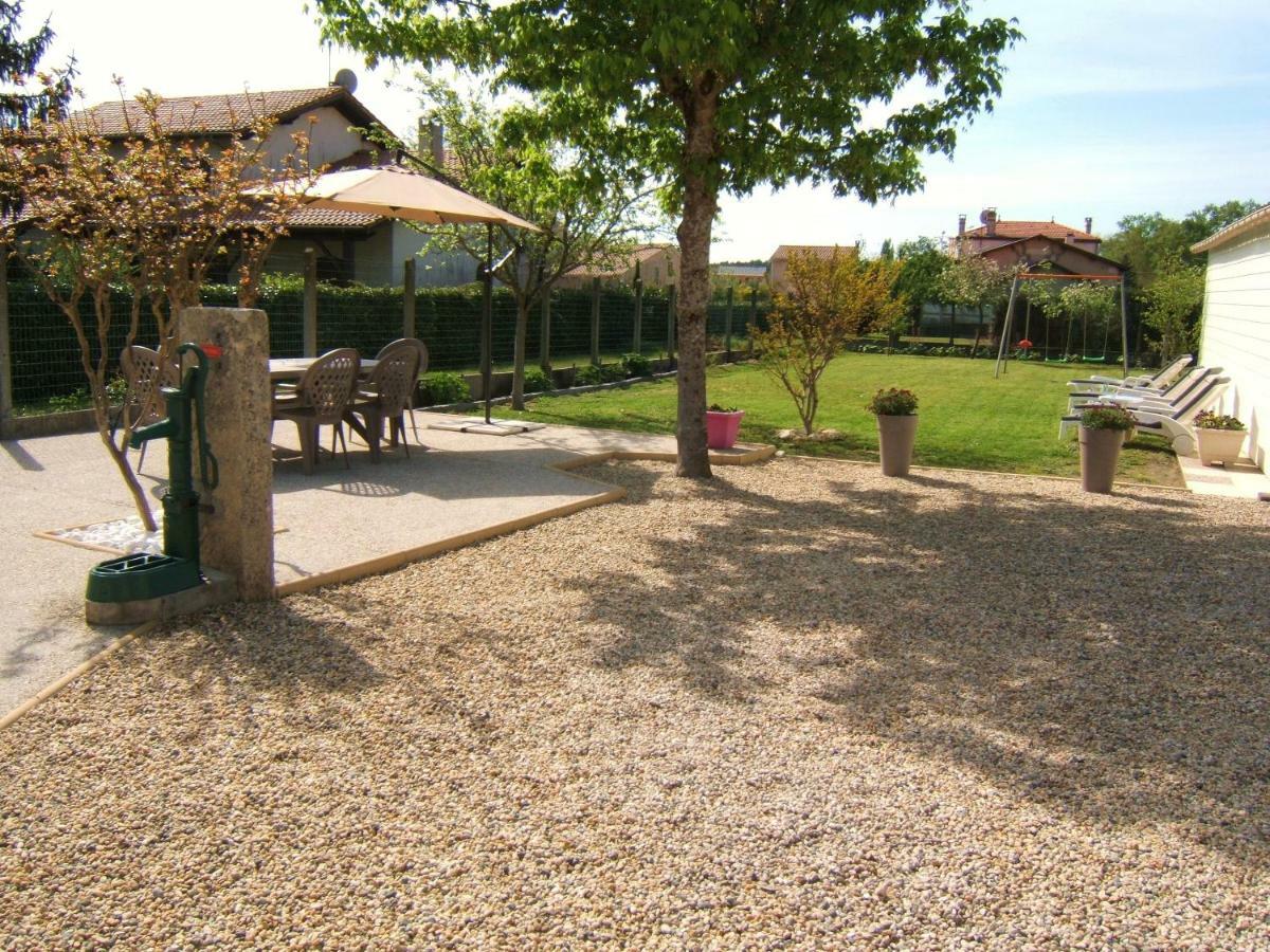 Gite L'Hirondelle Castelnau-de-Medoc Exterior photo